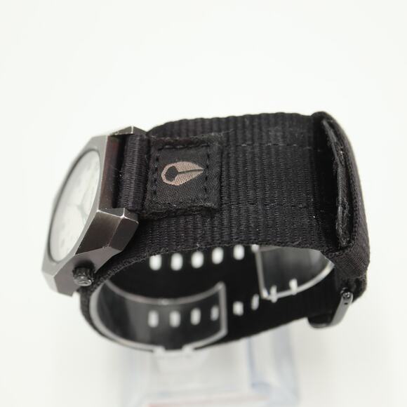 Nixon The Scout Mens Watch 35mm Silver Dial Black Nylon Strap with New Battery - Picture 11 of 15